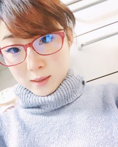 momo's Aroma room 京都のリンパマッサージ　＆　子連れで行けるアロマサロン-色眼鏡